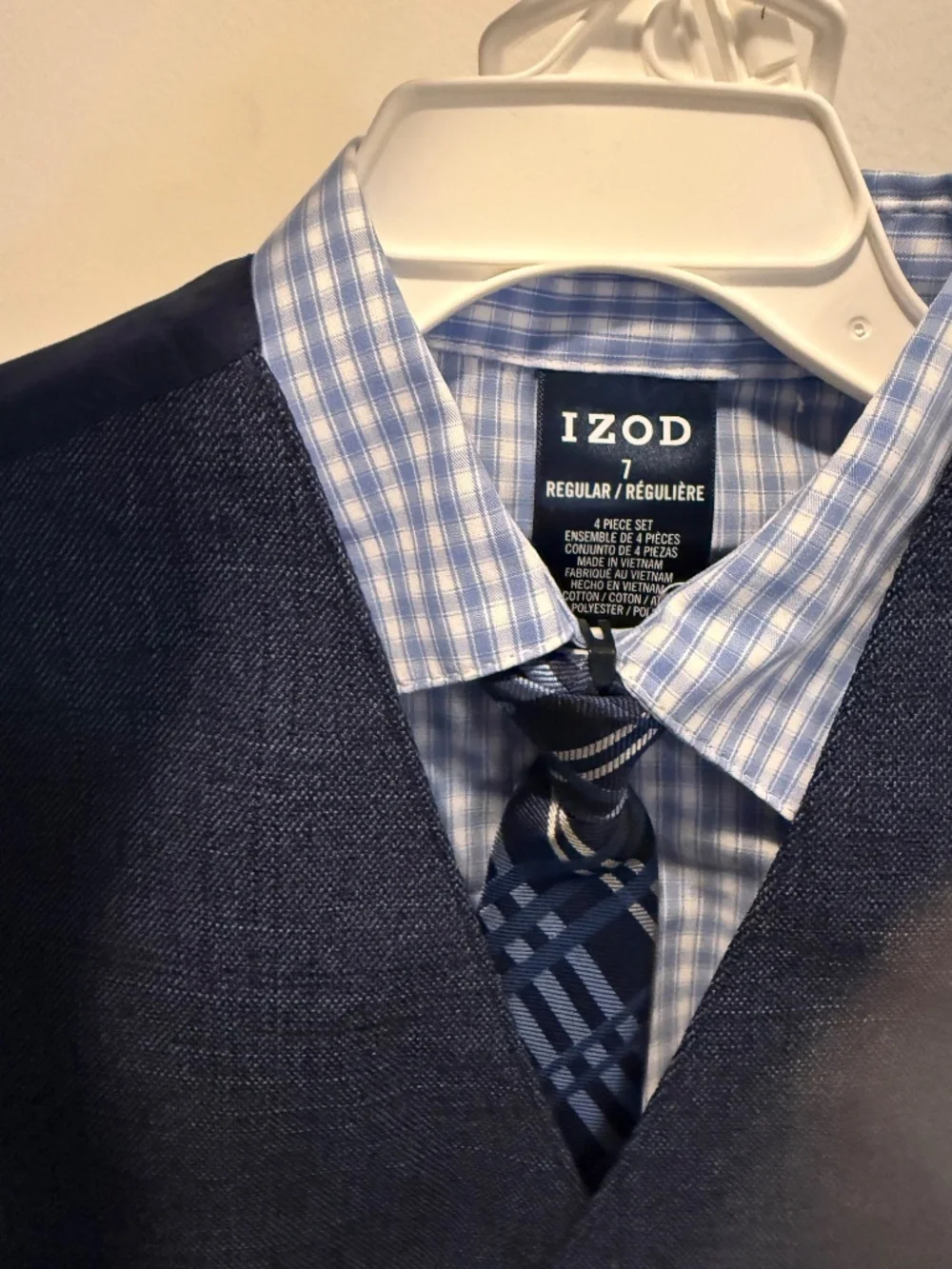 IZOD 4-piece grayish-blue suit!